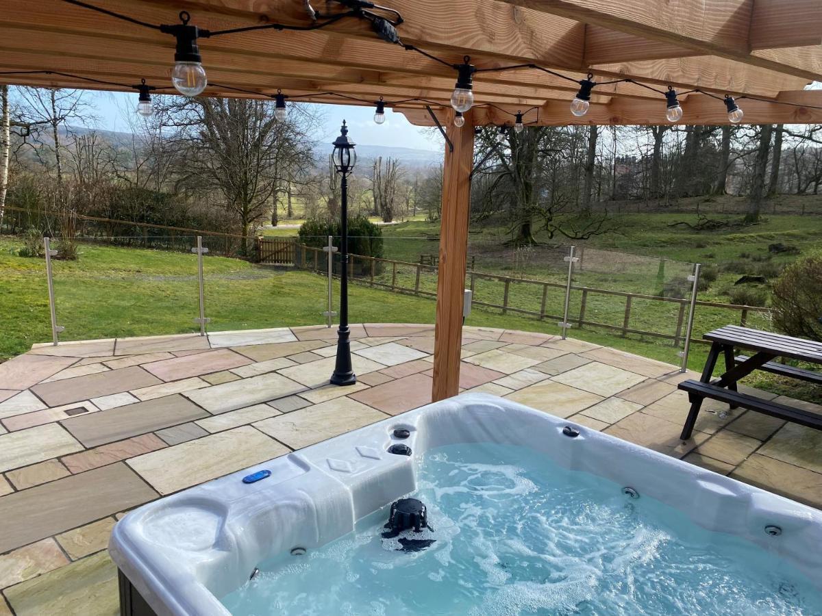 Laundry Cottage: Drumlanrig Castle Thornhill  Bagian luar foto