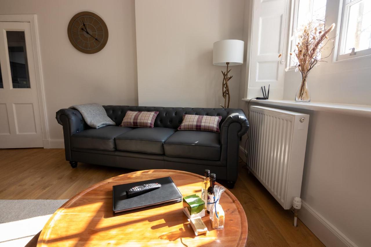 Laundry Cottage: Drumlanrig Castle Thornhill  Bagian luar foto