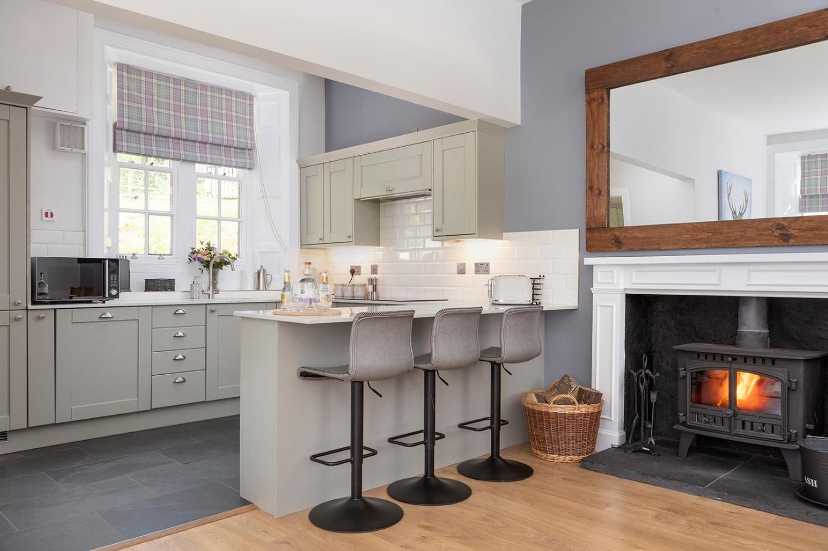 Laundry Cottage: Drumlanrig Castle Thornhill  Bagian luar foto