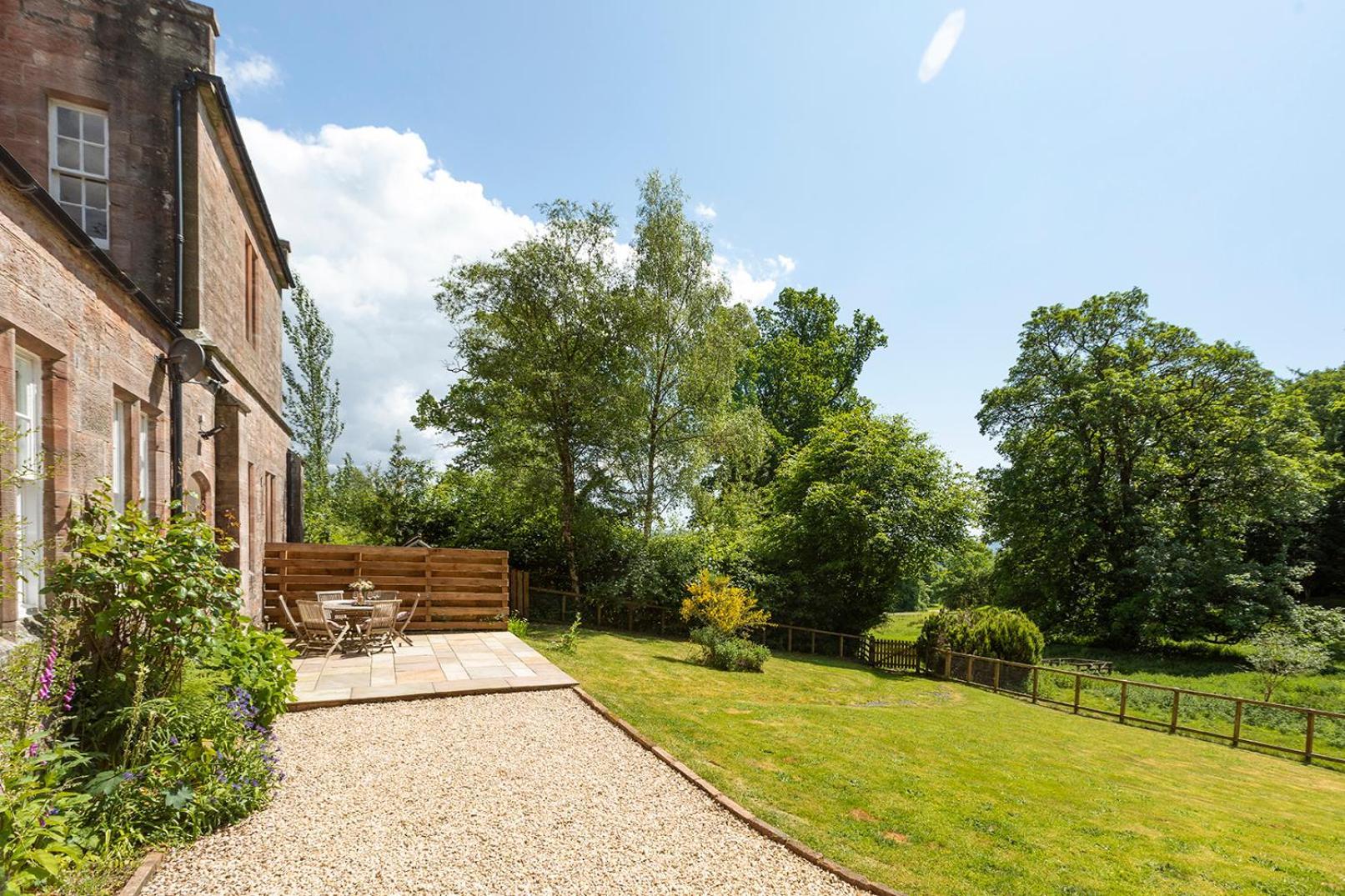 Laundry Cottage: Drumlanrig Castle Thornhill  Bagian luar foto