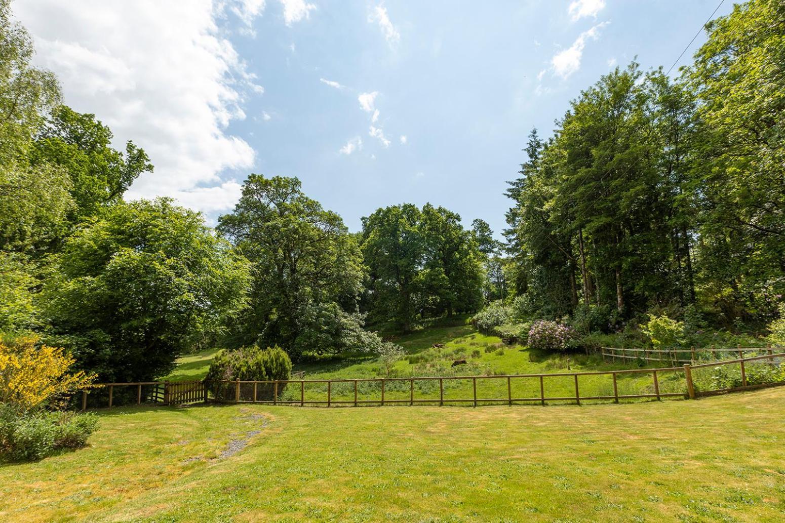 Laundry Cottage: Drumlanrig Castle Thornhill  Bagian luar foto
